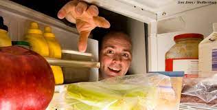 Furto de Alimentos no Trabalho