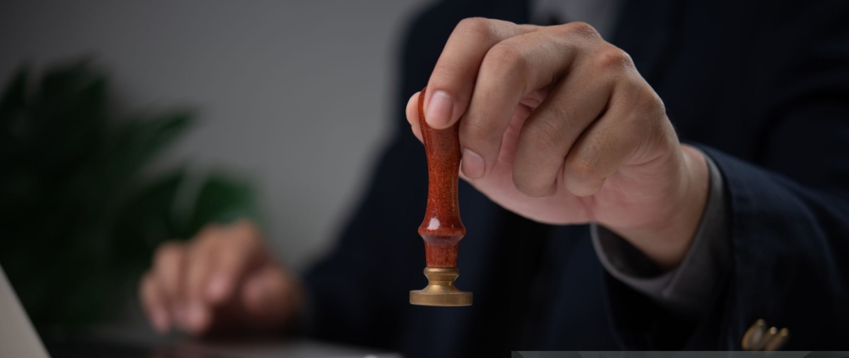 Tabeliães e Registradores